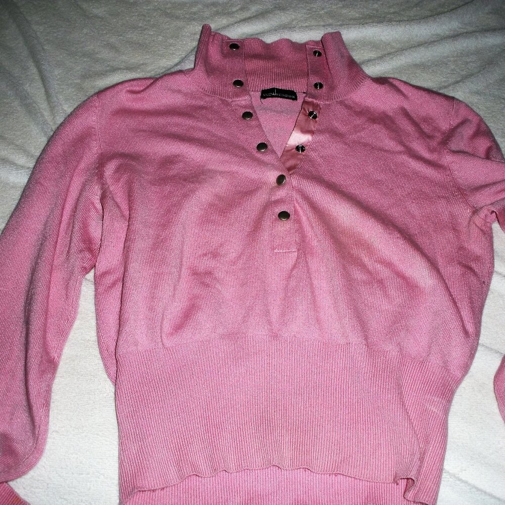 Moda International - Victoria secrets Vintage Silk/Cashmere Pink V neck sweater
